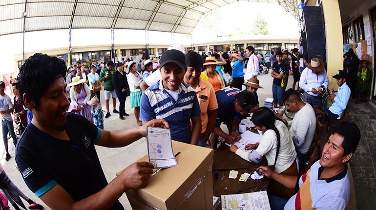 El TSE prevé postergar las elecciones