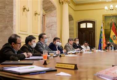 Casi la mitad del Gabinete de Bolivia está con baja médica por COVID-19