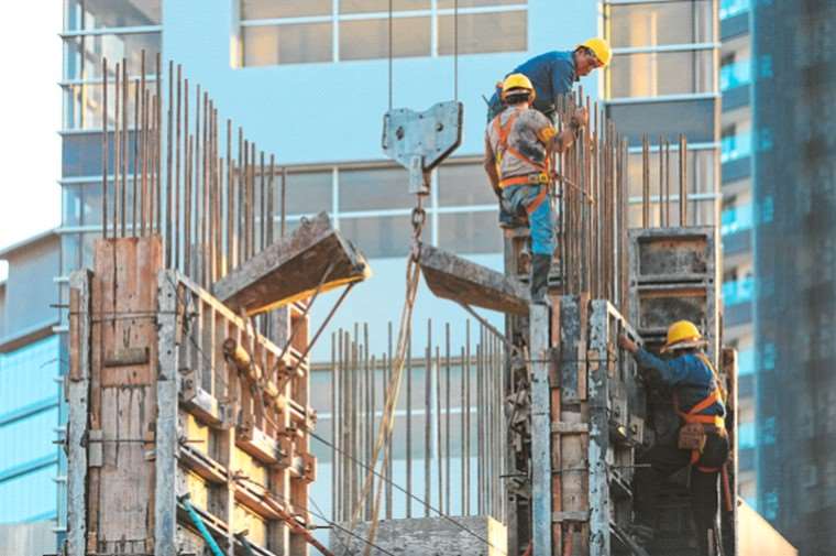 Añez instruye acelerar el Plan para crear 50.000 fuentes de trabajo mensuales