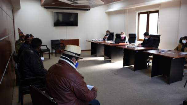 Tras reunión con TSE, la COB habla de voluntad de «discutir» aunque mantiene convocatoria a movilizaciones