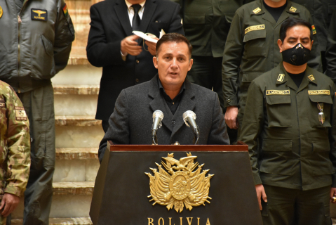 Ministro López a Luis Arce: «Estamos perdiendo vidas por culpa de los bloqueos instruido por usted y su partido»