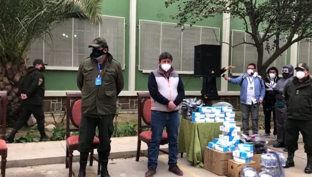 Alcaldía de Tarija entrega stock de material de bioseguridad a la Policía