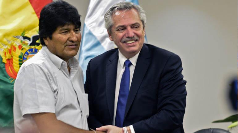 Militares protestan y piden que quiten asilo a Morales