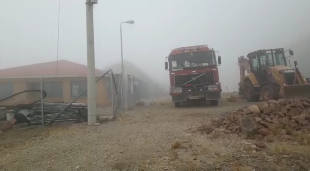 La ABC reporta leve nevada en el sector de la Falda La Queñua en Tarija