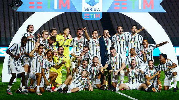 Juventus levantó su novena copa consecutiva de Serie A