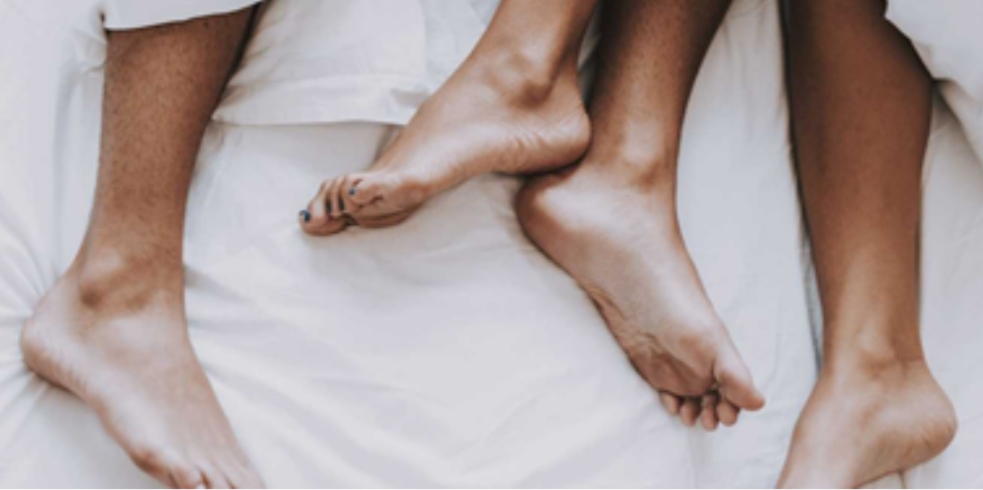 Oficial de Salud de Canadá insta a usar mascarilla durante el sexo para evitar Covid-19
