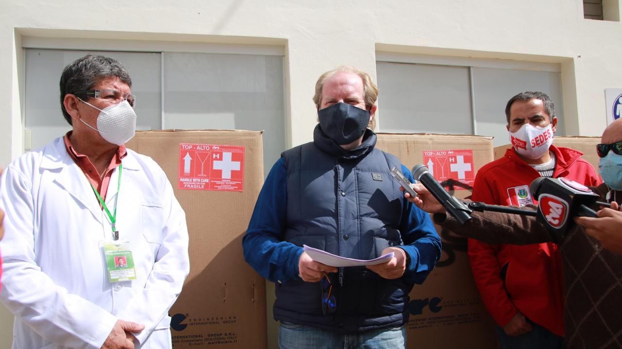 Gobernación de Tarija entrega 10 respiradores al hospital regional ‘San Juan de Dios’