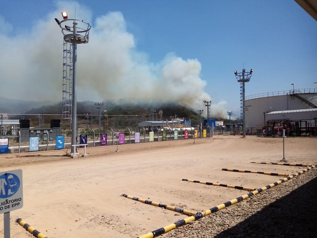 Controlan incendio forestal cercano a la planta de Incahuasi