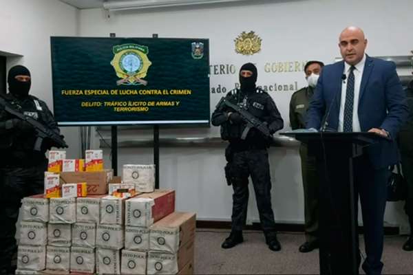 Encuentran carnet del MAS entre las pertenencias del dueño de las 126.000 balas