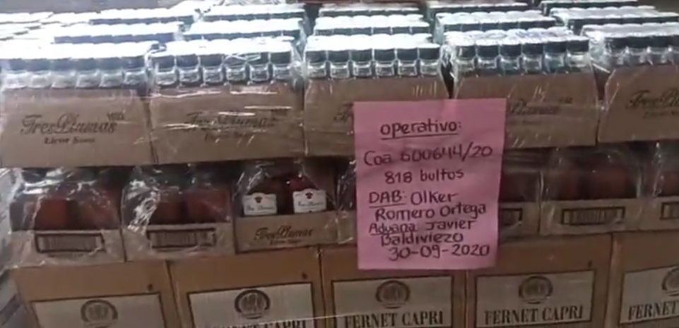 Aduana de Tarija inicia la destrucción de 16 toneladas de bebidas alcohólicas decomisadas