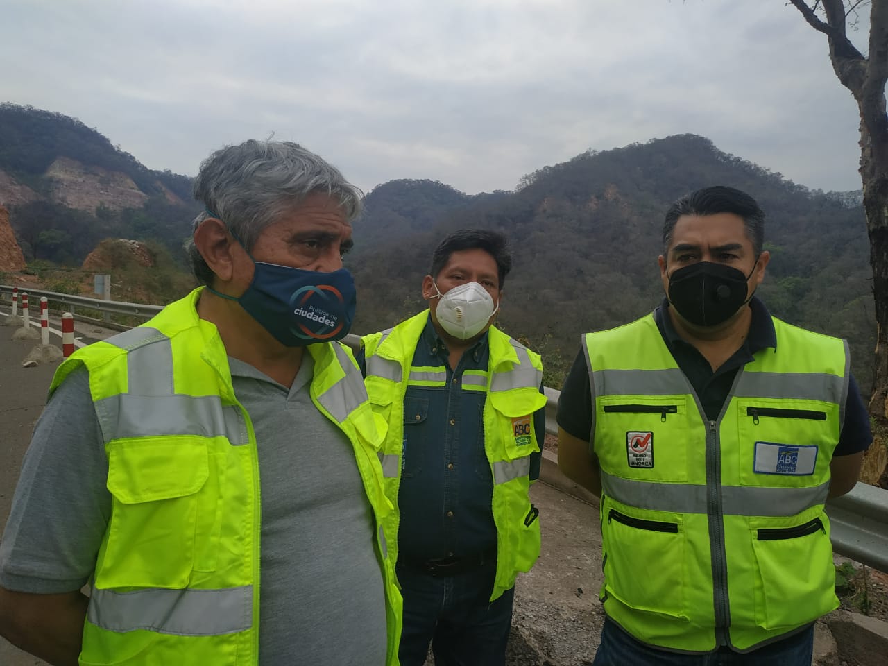 Ministro de Obras Públicas inspecciona el tramo de Tarija al Gran Chaco