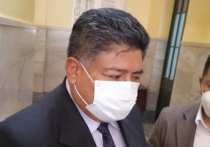 Quino atribuye a errores de fiscales decisiones a favor de Evo y Arce, y aclara que los casos siguen abiertos