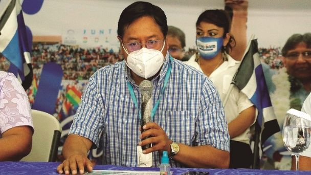 Arce patea tablero del debate y pone excusa para no asistir