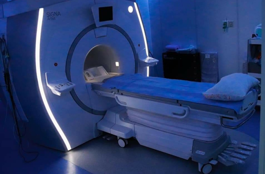 Gobernación entrega moderno resonador magnético al Hospital San Juan de Dios de Tarija