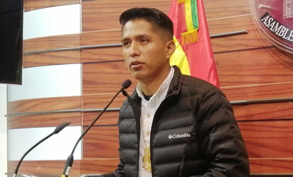 Andrónico pide compostura a movilizados: “están en su derecho, pero ya es demasiado”