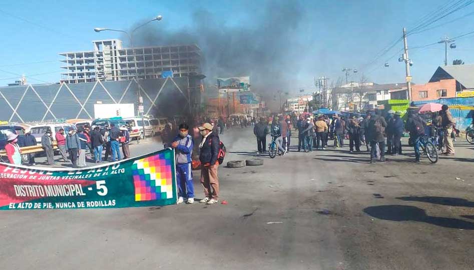 Fiscalía rechaza denuncia contra Evo, Huarachi y otros dirigentes por los bloqueos de agosto