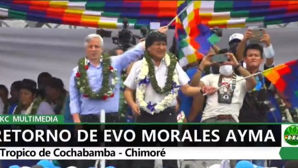 Evo llega a Chimoré en helicóptero y Arce falta a darle la bienvenida