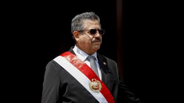 Manuel Merino renuncia a la presidencia de Perú