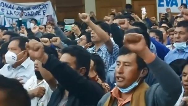 Delegados exigen «gente nueva» para las candidaturas del MAS