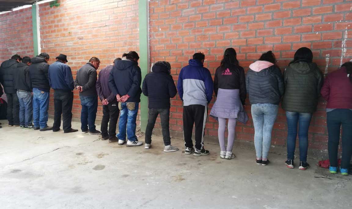 Policía en El Alto arresta a 19 personas implicadas en robos