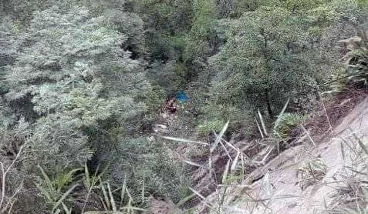 Sube cantidad de fallecidos por embarrancamiento en la ruta entre La Paz y Caranavi