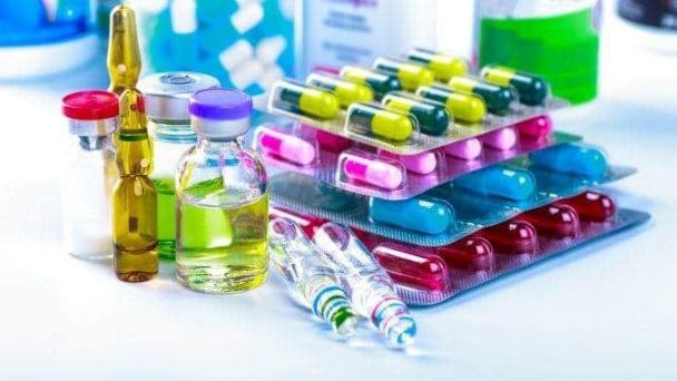 Covid-19: Silva dice que venta de medicinas en redes debe ser regulada por la ATT