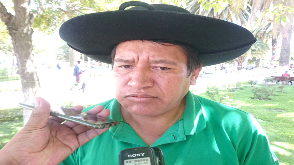 Ejecutivo de los campesinos de Tarija da la espalda a su candidato y apoya a Ferrufino para la Gobernación