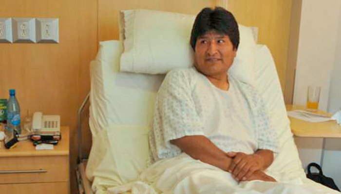 Último: Aíslan a Morales en la habitación de una clínica tras dar positivo a coronavirus