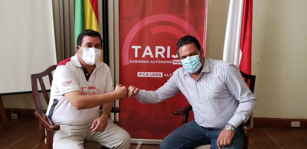 Pica Lema y Luis Revilla fortalecen hermanamiento entre los municipios de Tarija y La Paz