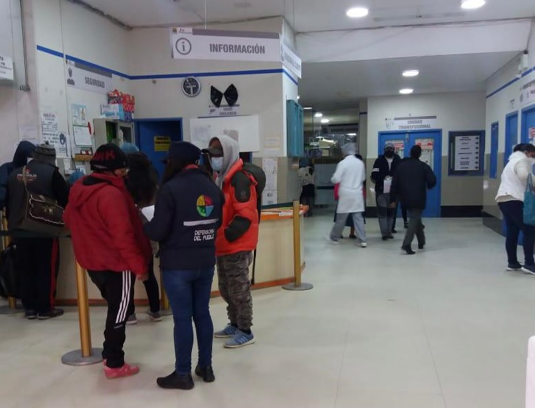 Defensoría asegura que el 80% de los centros de salud del país no acata el paro médico