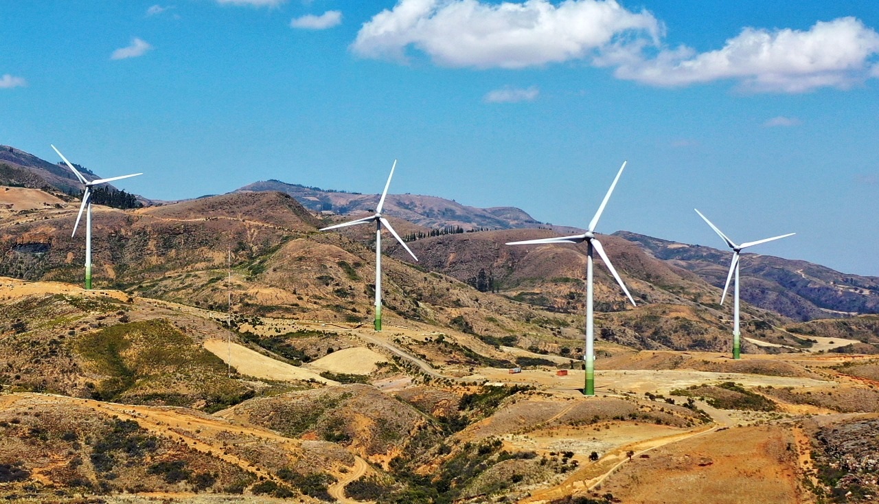 Ministerio de Hidrocarburos y Energías anuncia la puesta en marcha parques eólicos y ciclos combinados