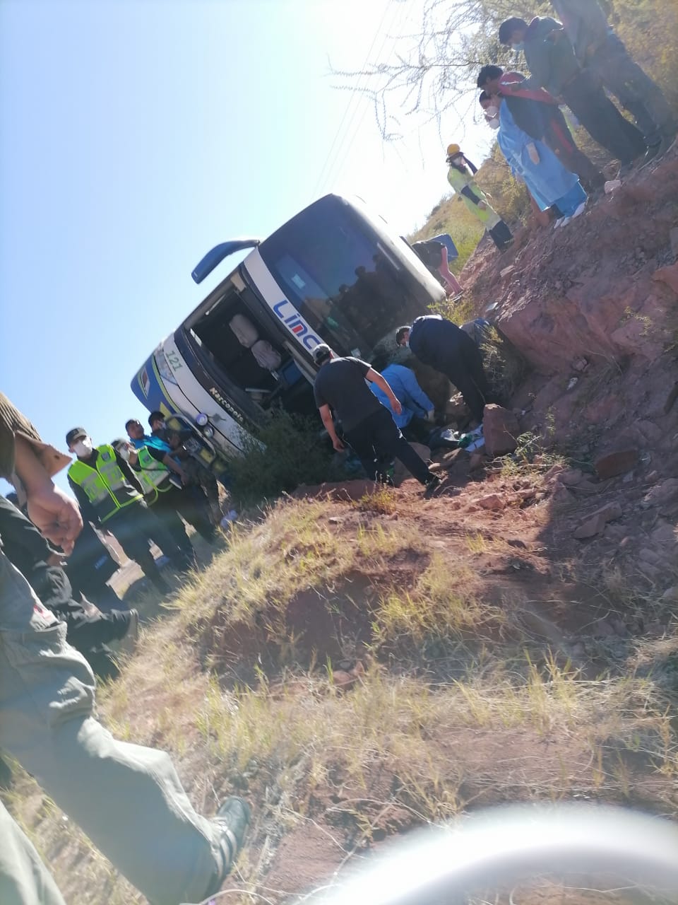 Accidente de flota ‘Lince’ cerca de Villa Abecia deja ocho personas fallecidas y 15 heridos