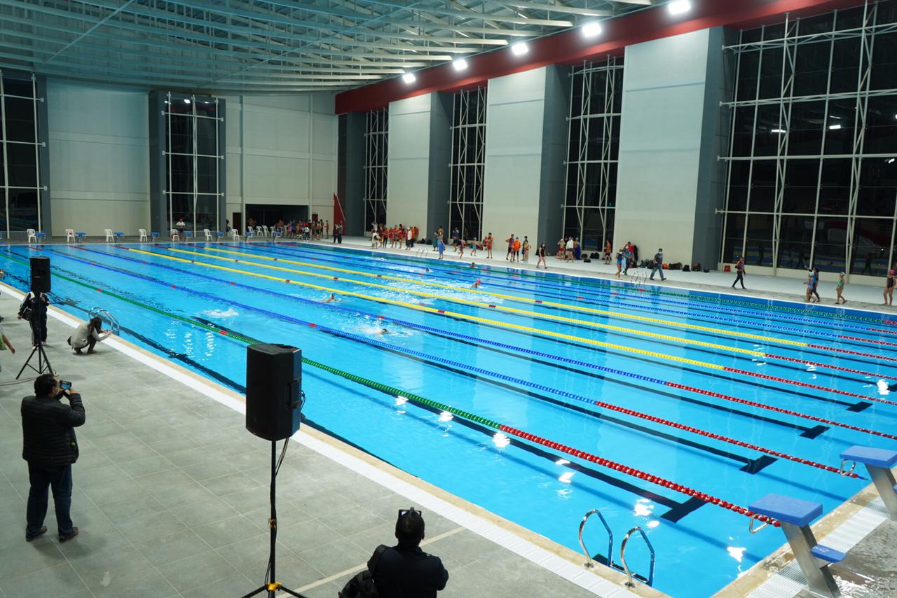Gobernador Oliva inaugura la Piscina Olímpica, el segundo proyecto deportivo de impacto