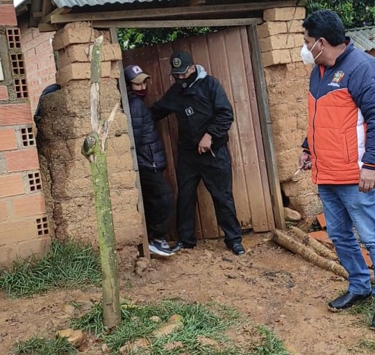 Aprehenden a hombre investigado por el infanticidio de su hijastro de cuatro años en Apolo