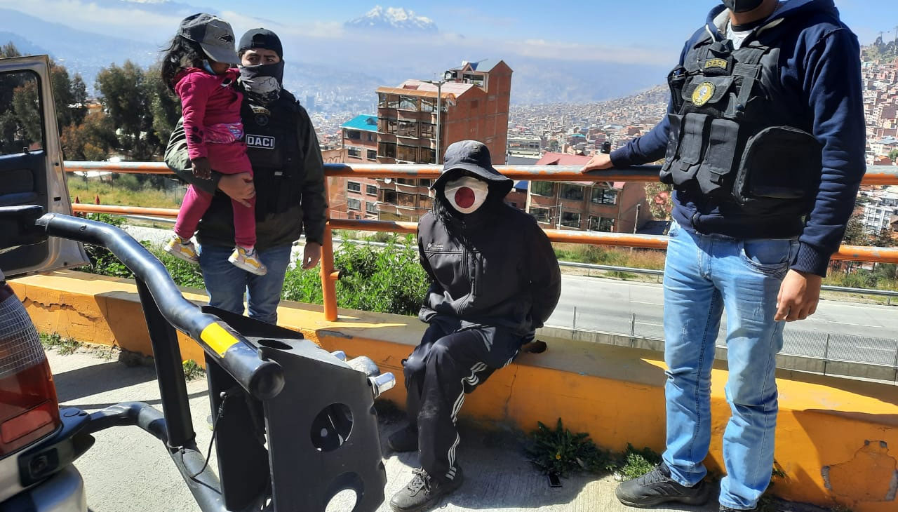 Rescatan a niña reportada como desaparecida y capturan a presunto secuestrador