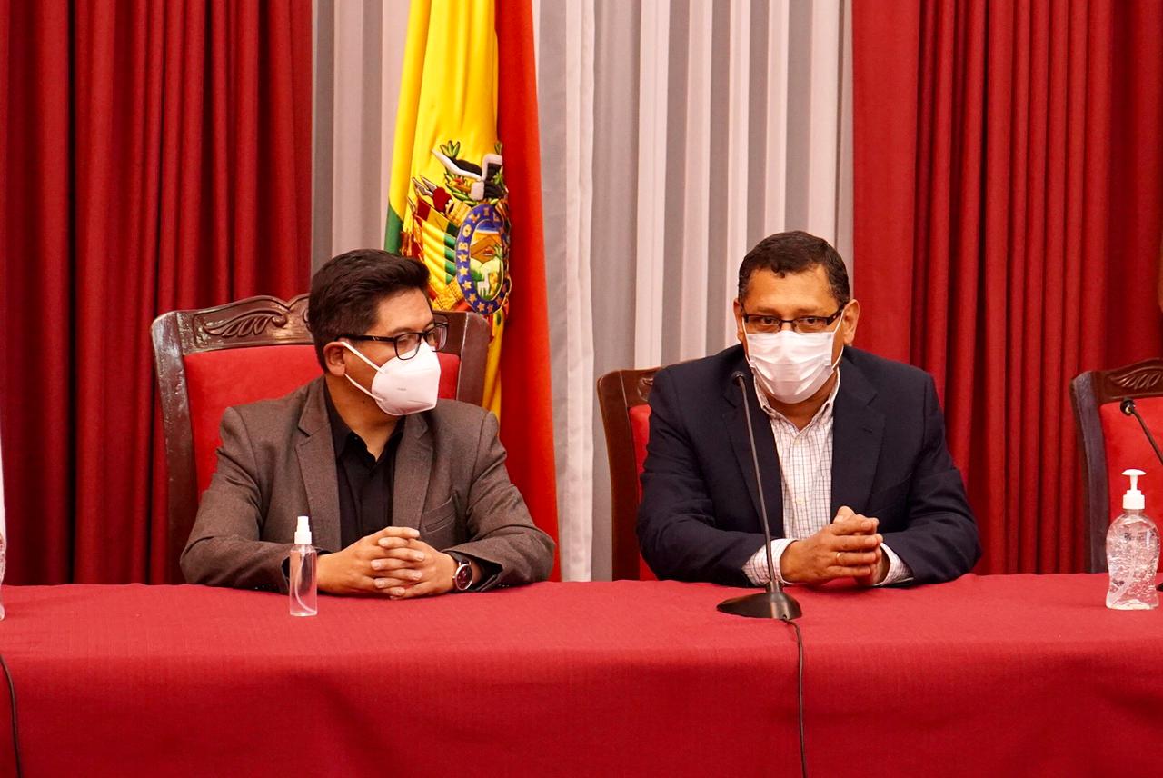 Gobernador de Tarija y Ministro de Economía acuerdan mecanismo para liberar recursos y destrabar proyectos para el departamento
