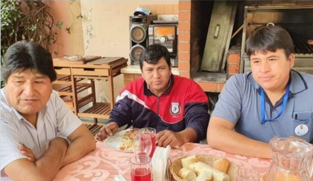 Cívicos de Tarija piden renuncia de su vicepresidente por reunirse con Evo