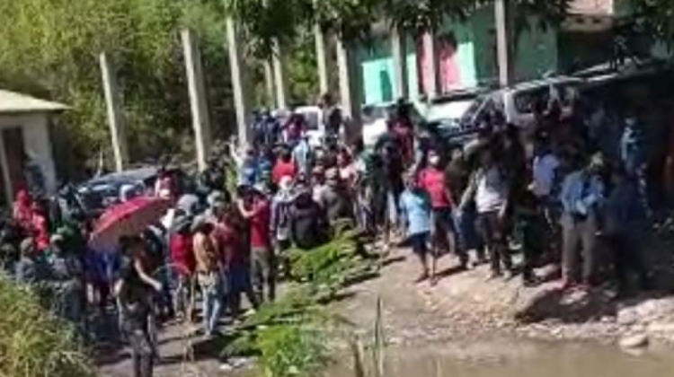 Conflicto entre mineros y pobladores en Mapiri deja un muerto y dos heridos