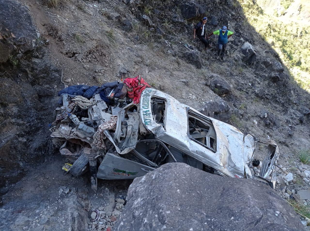 Al menos 20 fallecidos y 33 heridos dejan diferentes accidentes de tránsito en La Paz