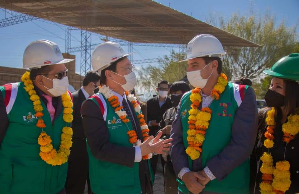 Embajador de Japón entrega equipamiento para la Planta de Compostaje de Tarija