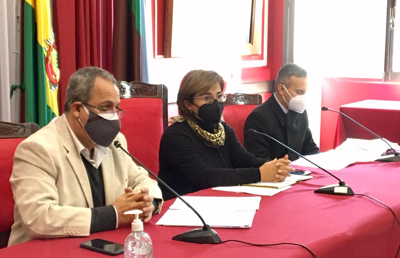 Secretaria Vaca pide a asambleístas del MAS no politizar la crisis sanitaria