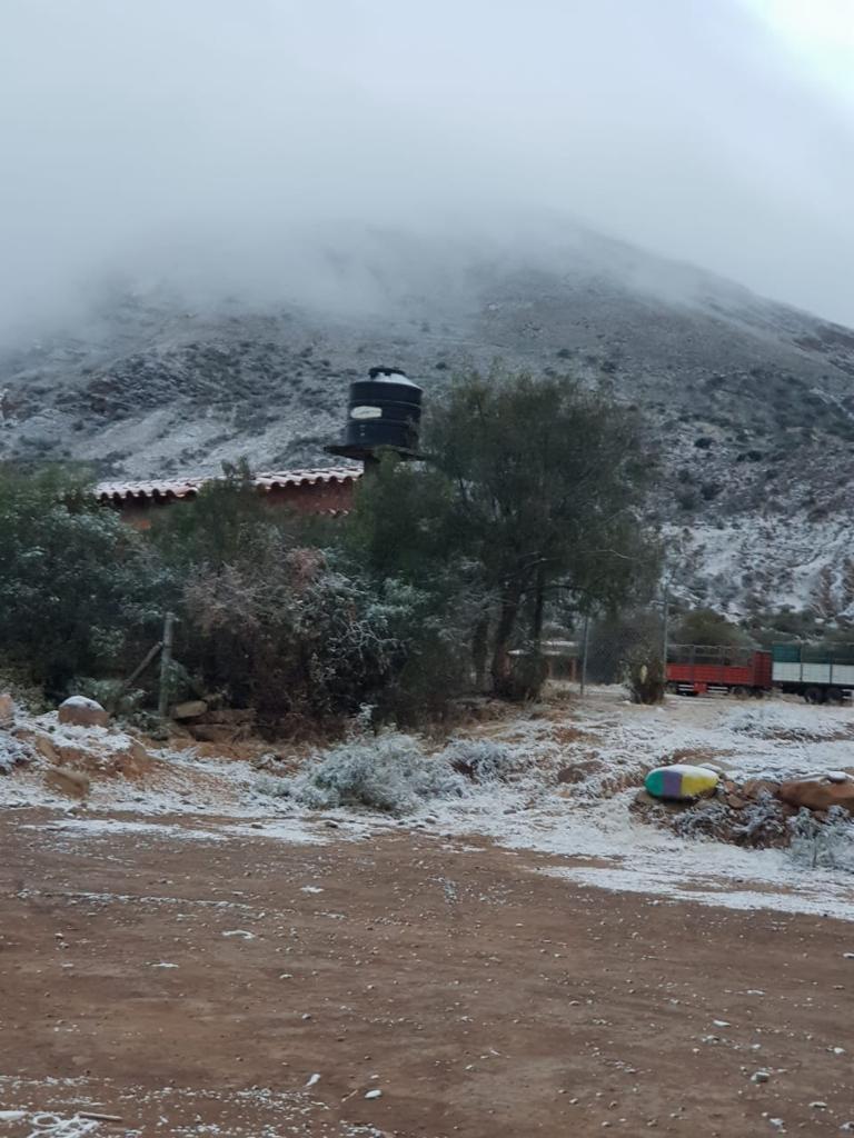 En Uriondo inician campaña para recolectar víveres y ropa para ayudar a familias afectadas por la nevada