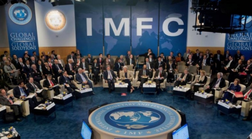FMI concluye consulta con Bolivia y recomienda reducir subsidios al sector hidrocarburos