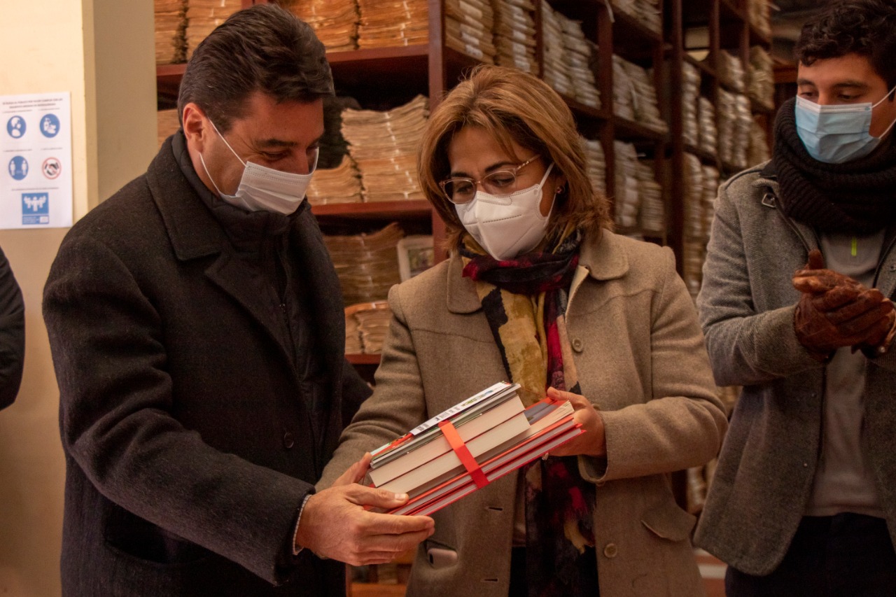 Bibliotecas Municipales contarán con conexión Wifi, digitalización e impresión de libros históricos de Tarija