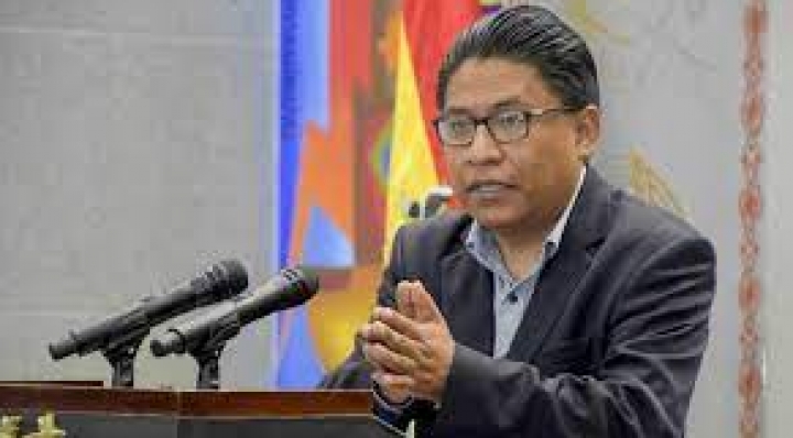 Constitucionalistas refutan a Lima; afirman que la reelección indefinida está vigente