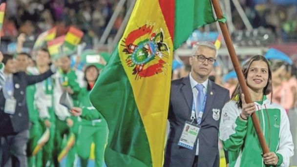 Deportistas invierten más de $us 3.000 en representar al país que no les apoya