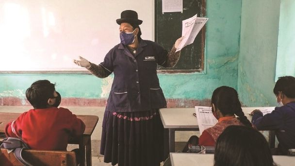Reanudan clases con menos del 50% de maestros vacunados a nivel nacional