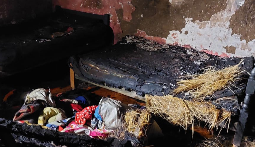Dos hermanitas fallecen y cuatro niños sobreviven a incendio en su vivienda en El Alto