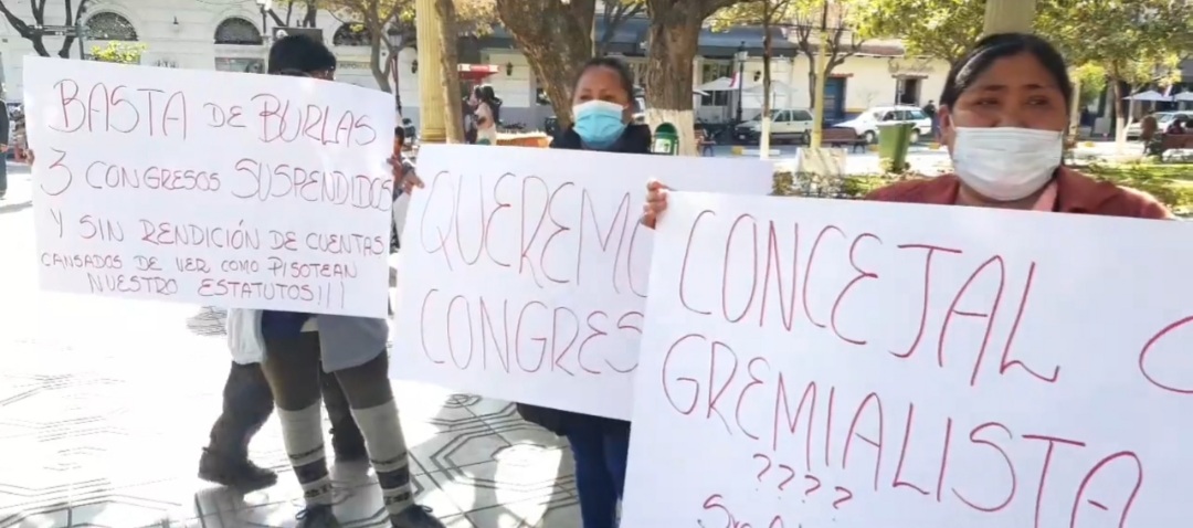 Denuncian que la concejala Adriana Romero no quiere dejar la dirigencia gremial