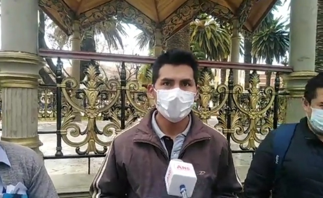 Carpinteros de Tarija rechazan que Cámara de Diputados importe muebles para el nuevo edificio